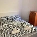 Spacious City Center Main Door Flat
